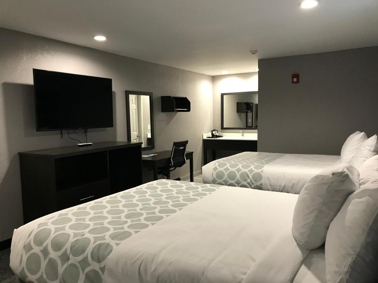 Rodeway Inn South Calhoun Bagian luar foto